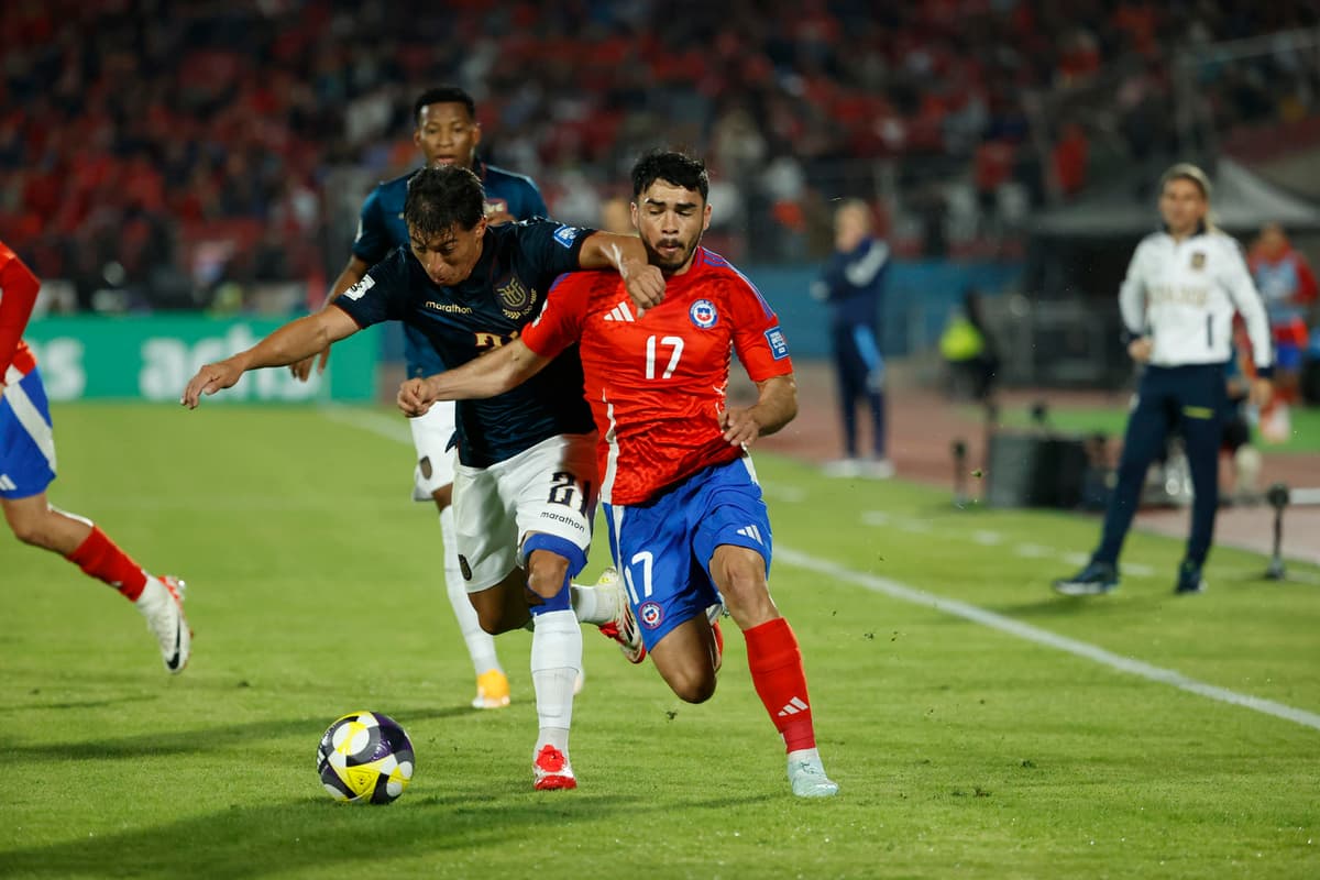 Un polémico empate que consolida a Ecuador y aleja a Chile aún más del Mundial