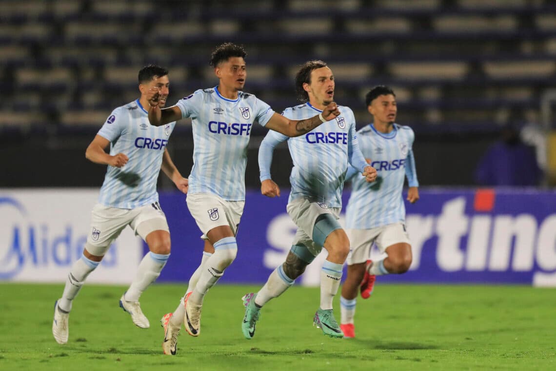 Fútbol Sudamericano: Centroamericanos, entre los más costosos en Ecuador