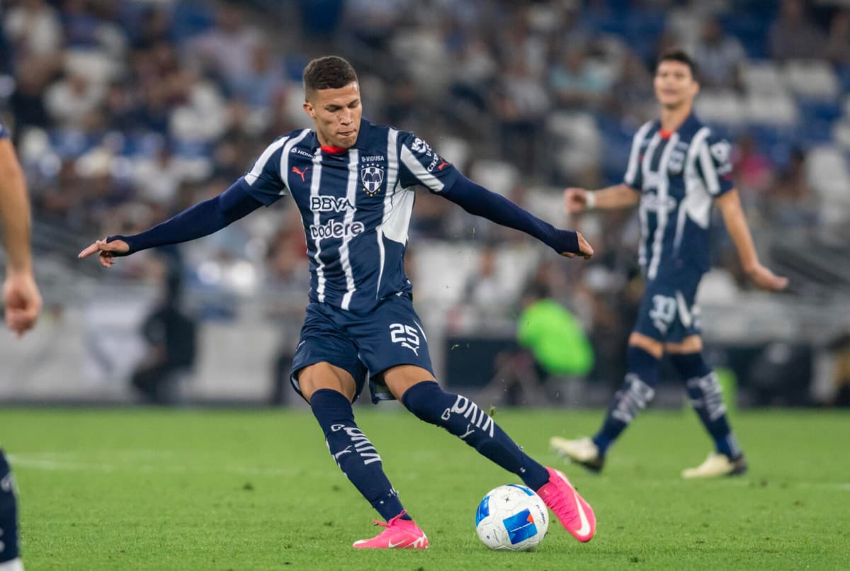 El colombiano Nelson Deossa llegará el domingo a Sevilla