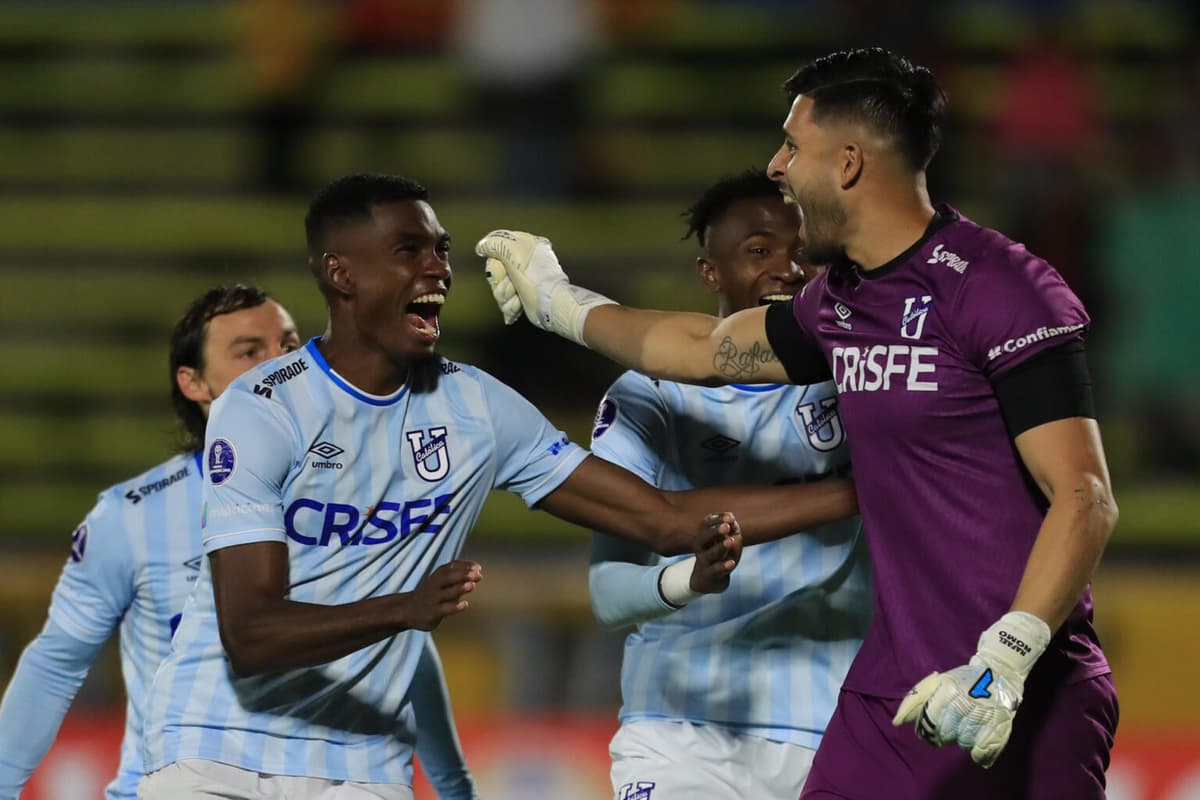 La Católica del panameño Diaz va a fase de grupos de Sudamericana