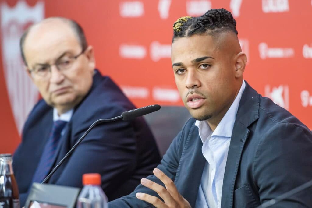 Mariano Díaz, sin equipo desde hace 10 meses, vuelve a la lista de República Dominicana