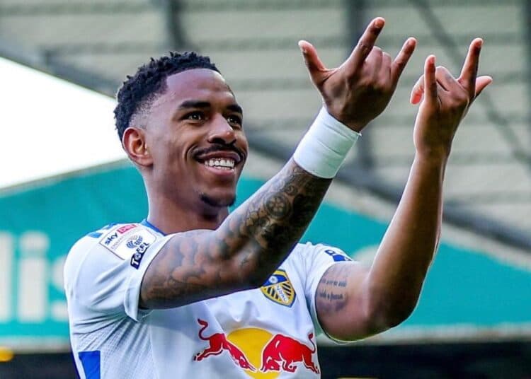 Centroamericano pasa a la historia, logrando el ascenso a la Premier League