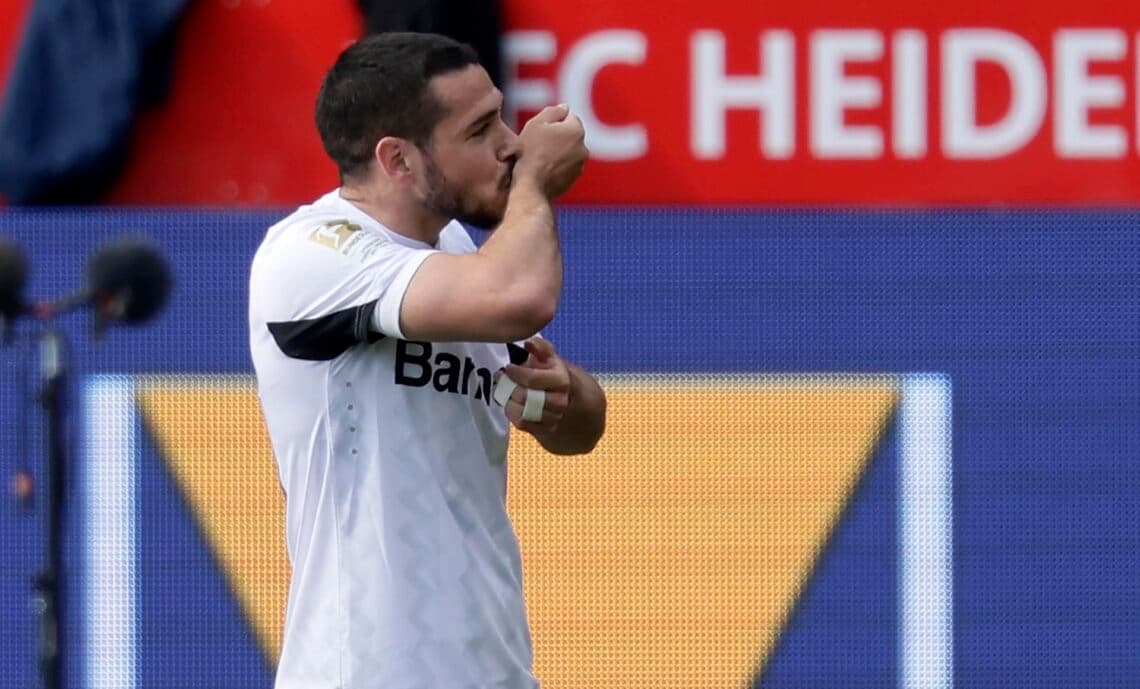 El once de la jornada: el colombiano Daniel Muñoz y el argentino Emi Buendía figuras
