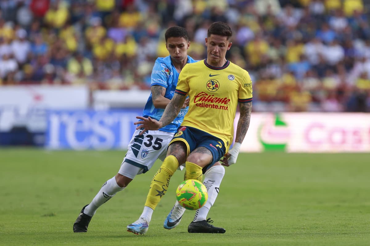 El uruguayo Brian Rodríguez y el chileno Diego Valdés, bajas por lesión en campeón América