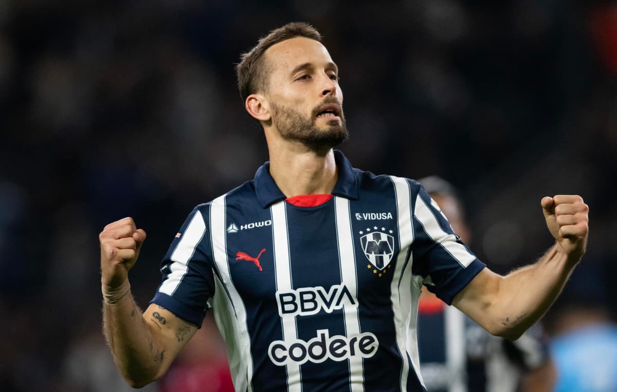 El español Sergio Canales regresa a los entrenamientos del Monterrey