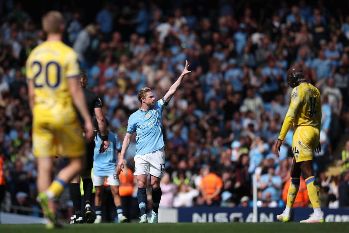 De Bruyne pone de rodillas al Palace del colombiano Muñoz