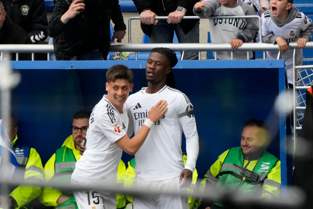 Pase del uruguayo Valverde y latigazo de Camavinga mantienen vivo al Madrid