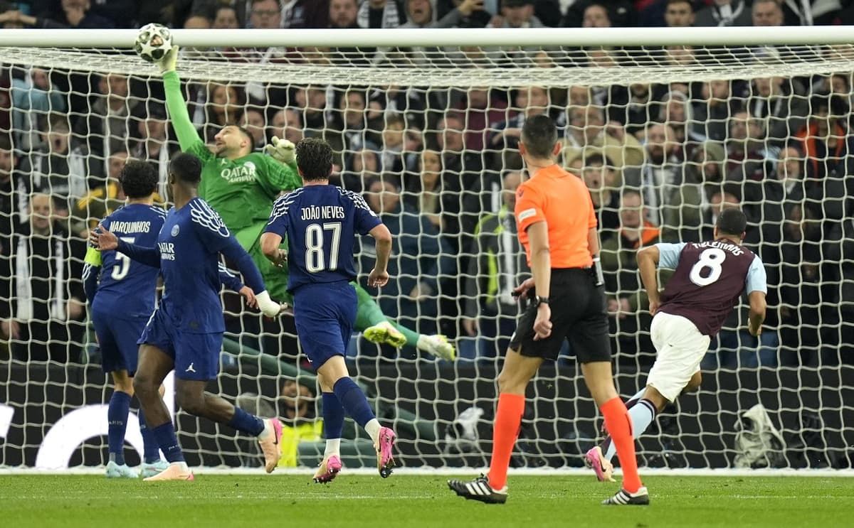 PSG, de la mano del ecuatoriano William Pacho se mete en semifinales