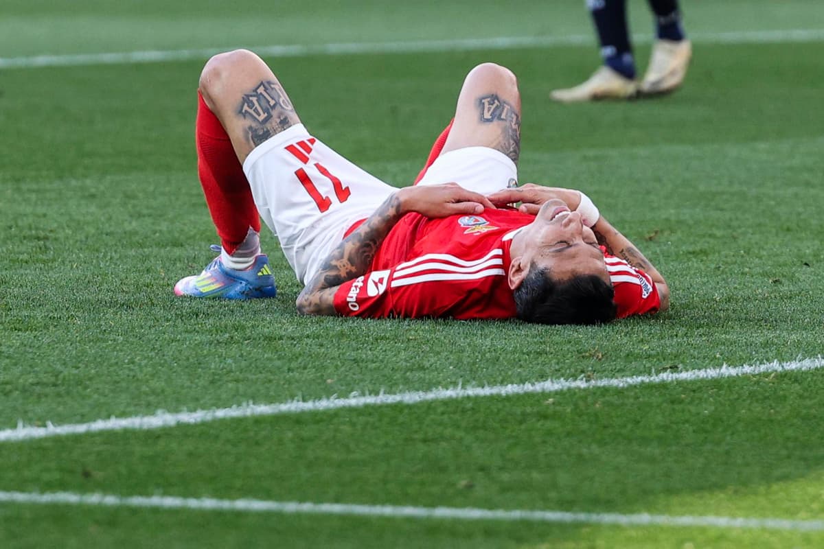 Benfica de los argentinos Otamendi y Di Maria pierde oportunidad de oro