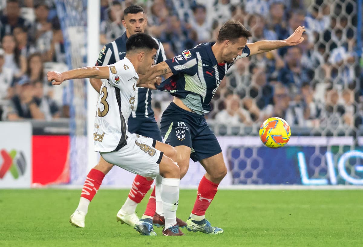 El Monterrey del argentino Demichelis defiende su boleto a la repesca ante el tricampeón América