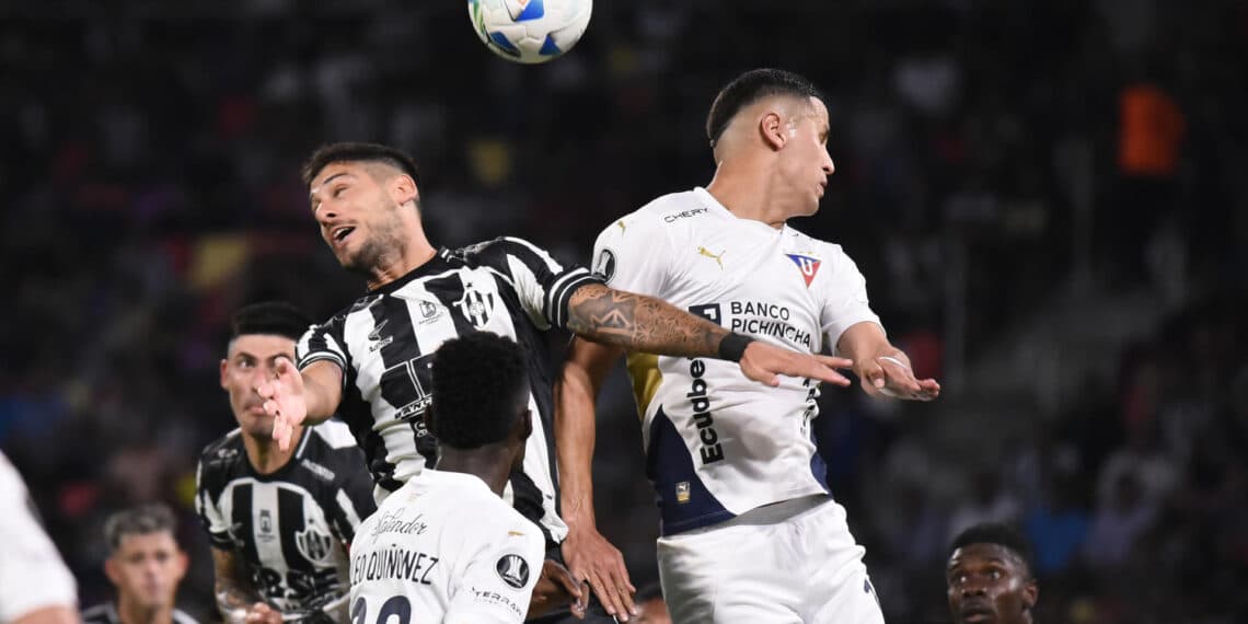 Central Córdoba y Liga de Quito sellaron un empate en el estreno