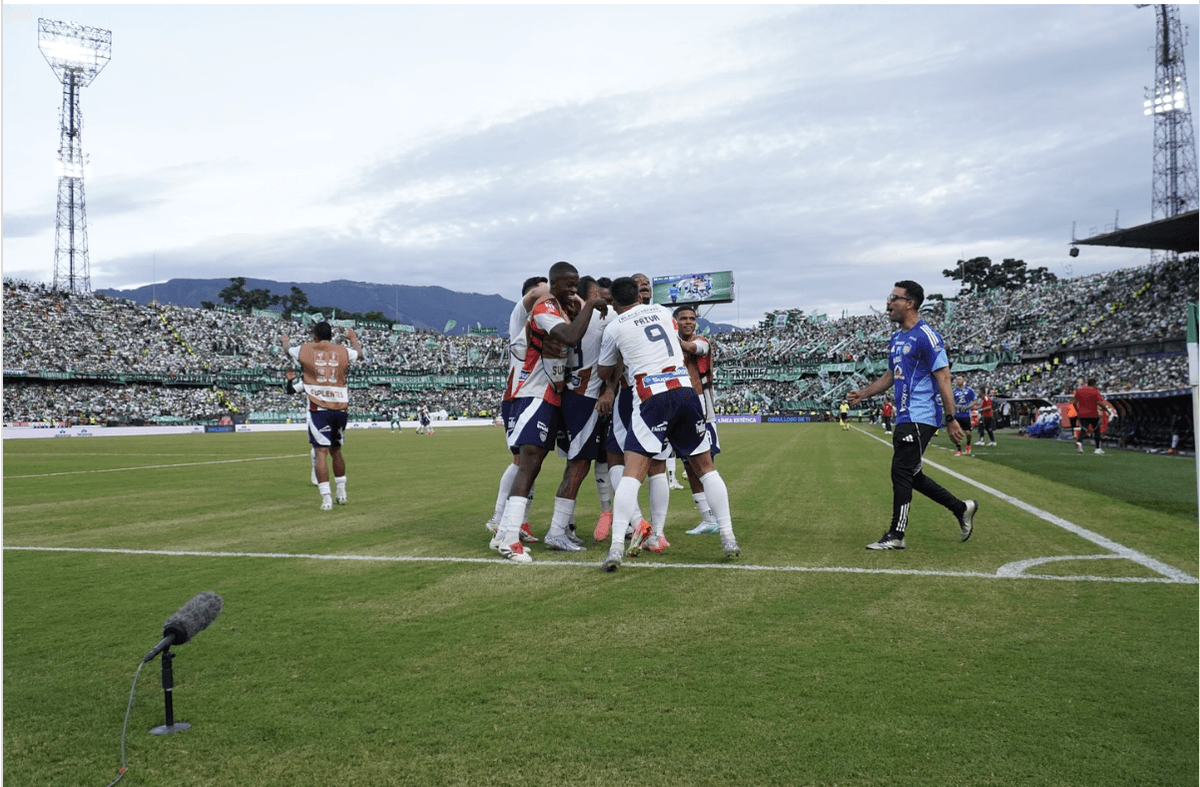 Con la destacada participación de los jugadores paraguayos Guillermo Paiva y Christian Javier Báez, Junior se lleva la victoria frente a Atlético Nacional