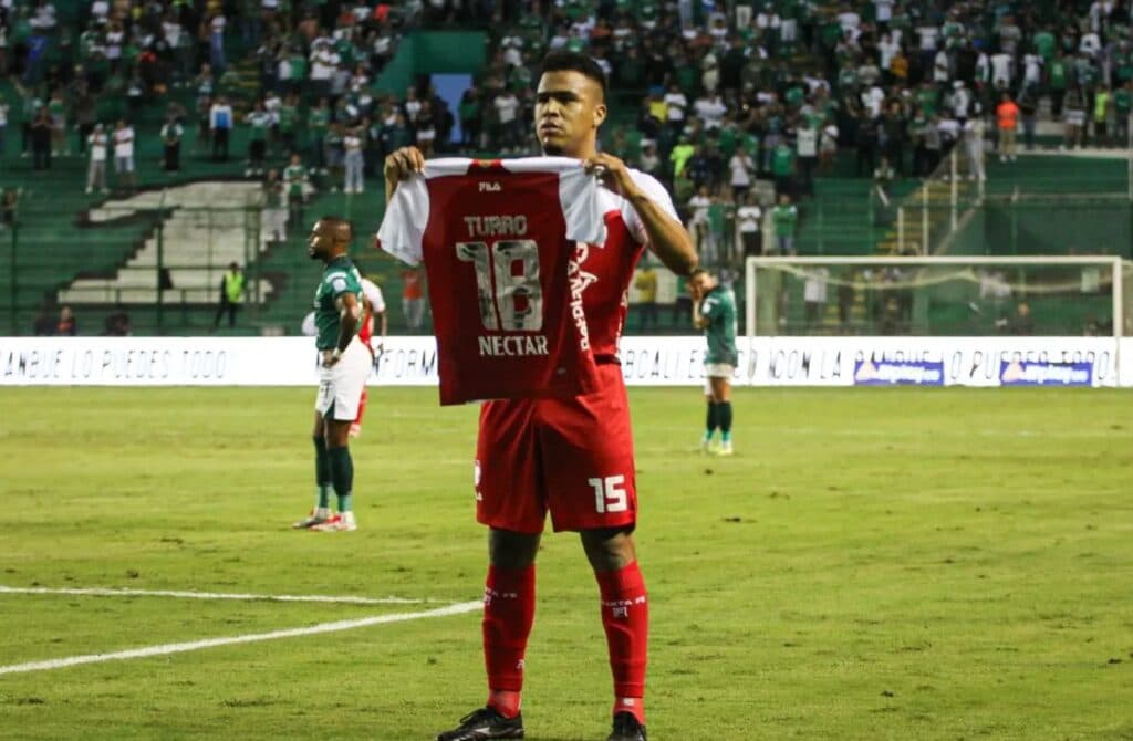 Con aporte foráneo, Santa Fe derrotó a Deportivo Cali en el FPC