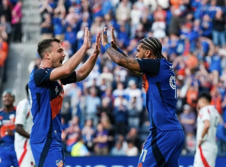 Cinco latinos impulsan a Cincinnati a un récord histórico en la MLS