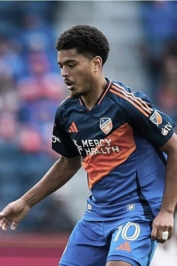 La magia del brasileño Evander desarma al Monterrey