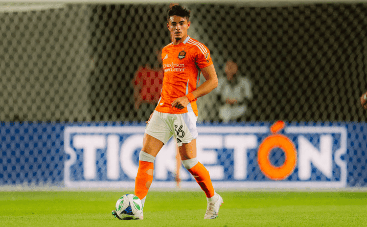 ¿Un defensa goleador? Brasileño sorprende en Houston Dynamo