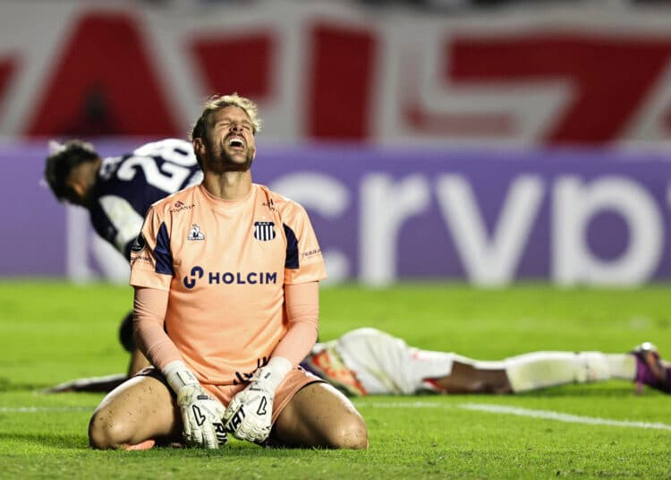 São Paulo avanza como líder del Grupo D y deja a Talleres en la lona