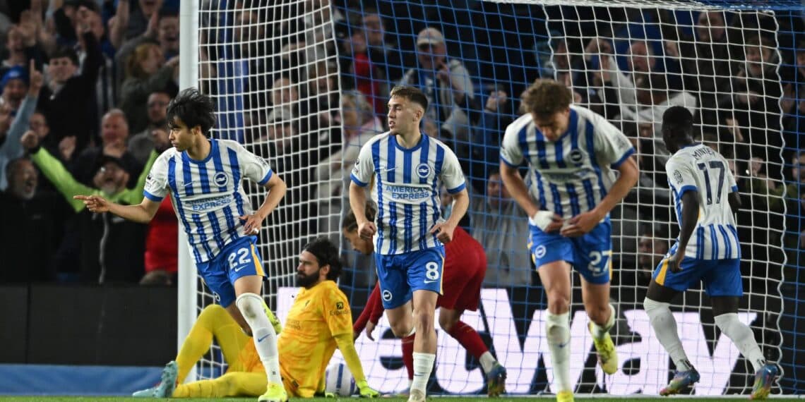 Paraguayo Diego Gómez entra en la segunda parte, pero Brighton pierde con Leeds y se complica para Europa…