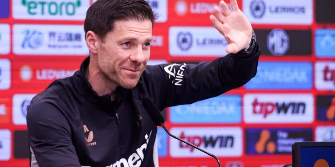 El español Xabi Alonso se despide del Bayer Leverkusen después de haber hecho historia