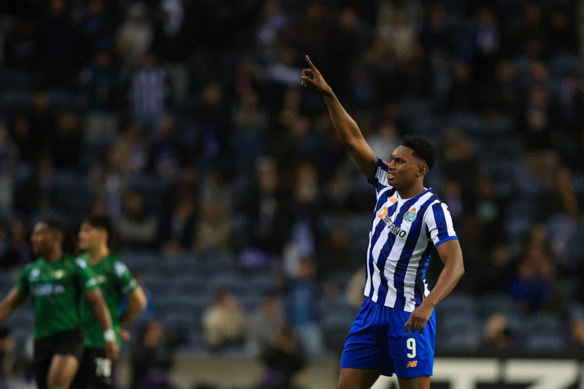 Dos goles del español Samu le dan la última victoria del año al Oporto
