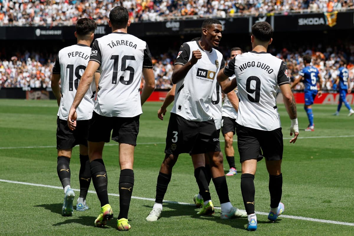 Valencia y argentino Berrenechea sueñan con Europa