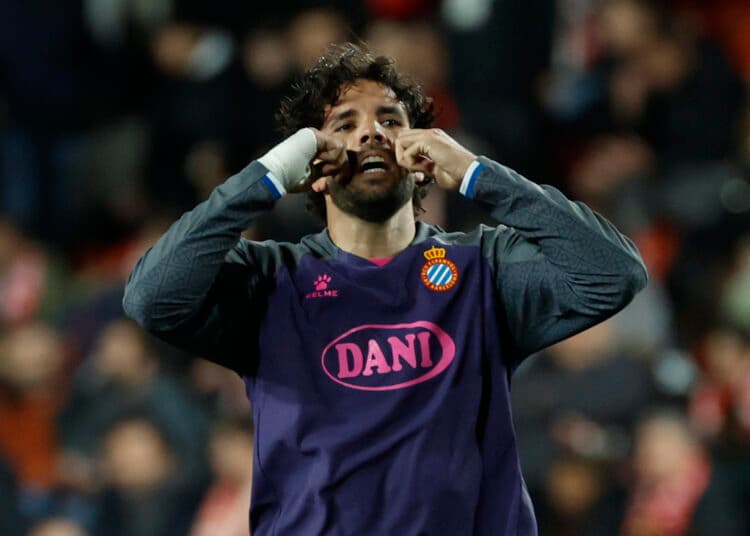 El uruguayo Cabrera renueva con el Espanyol por una temporada