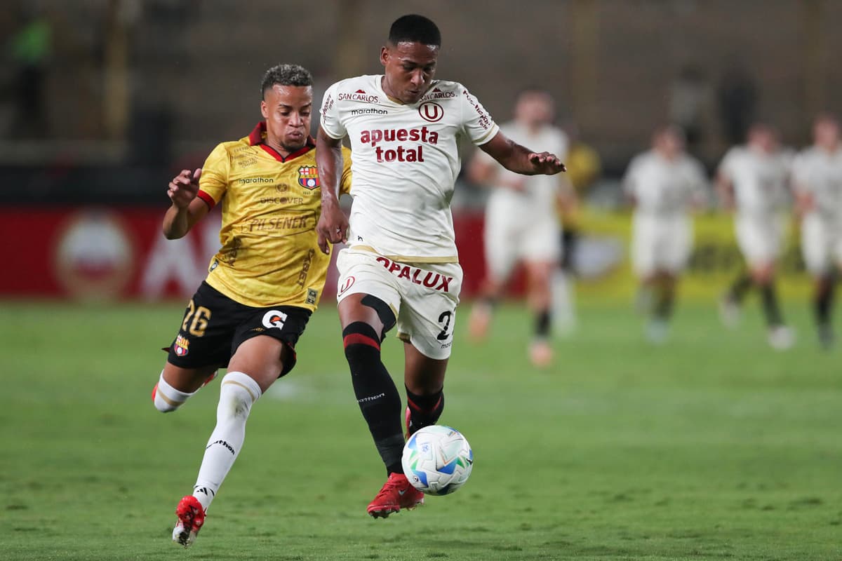 El Clausura peruano entra en la recta final con la U del ecuatoriano Carabali como favorito