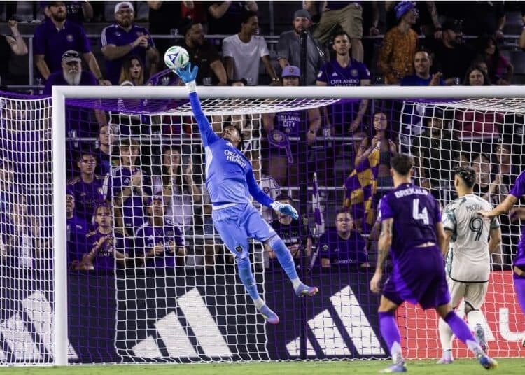 Dos «muros» latinos integran el top 3 de arqueros con más porterías a cero en la MLS