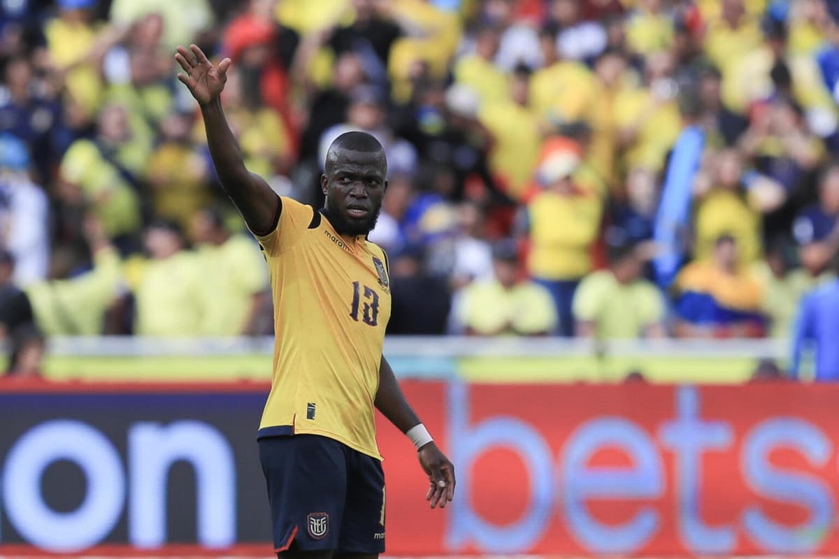 Ecuador recupera a Enner Valencia para intentar sellar el pase al Mundial ante Perú