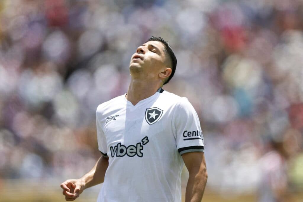 Fluminense ficha al venezolano Jefferson Savarino por cuatro temporadas