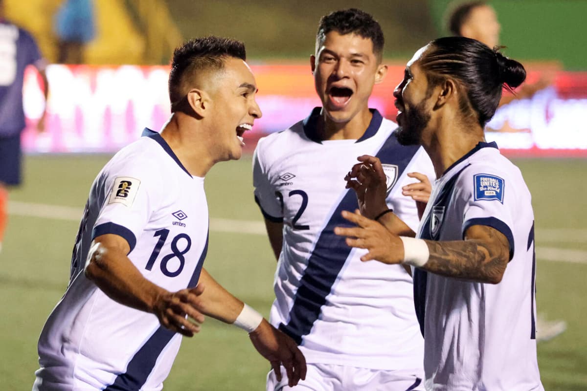 Guatemala doblega a Guadalupe y logra su boleto a los cuartos de final de la Copa Oro