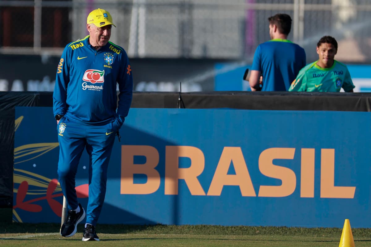 Ancelotti inicia su aventura con Brasil ante Ecuador, que quiere ir al Mundial a lo grande