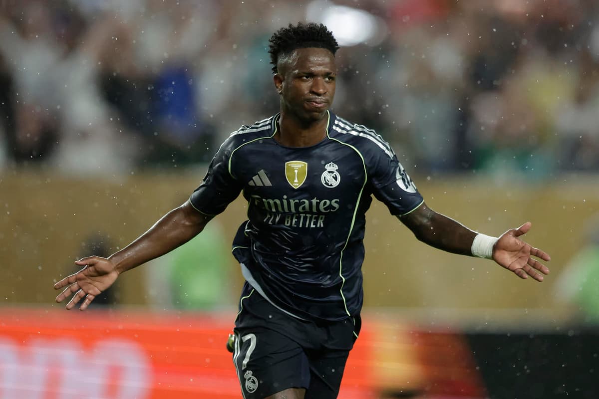 El brasileño Vinicius y el uruguayo Valverde llevan al Madrid a octavos