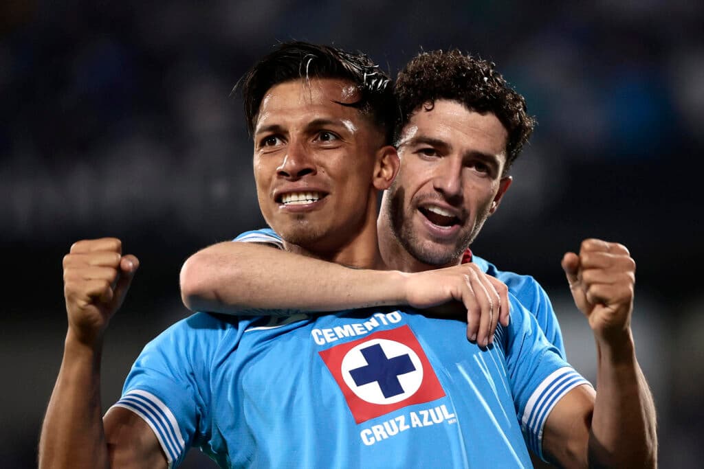 El Cruz Azul recibe al Juárez FC en duelo de colombianos en el Apertura de México