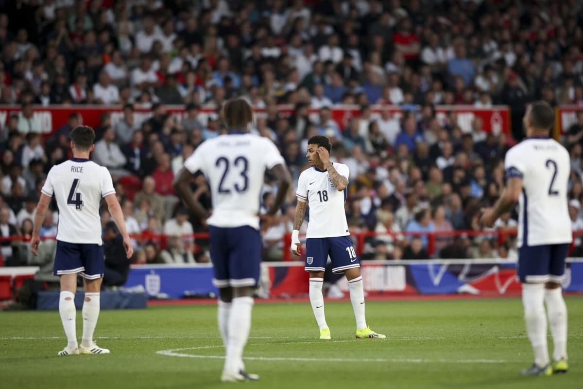 Inglaterra preocupa camino al mundial