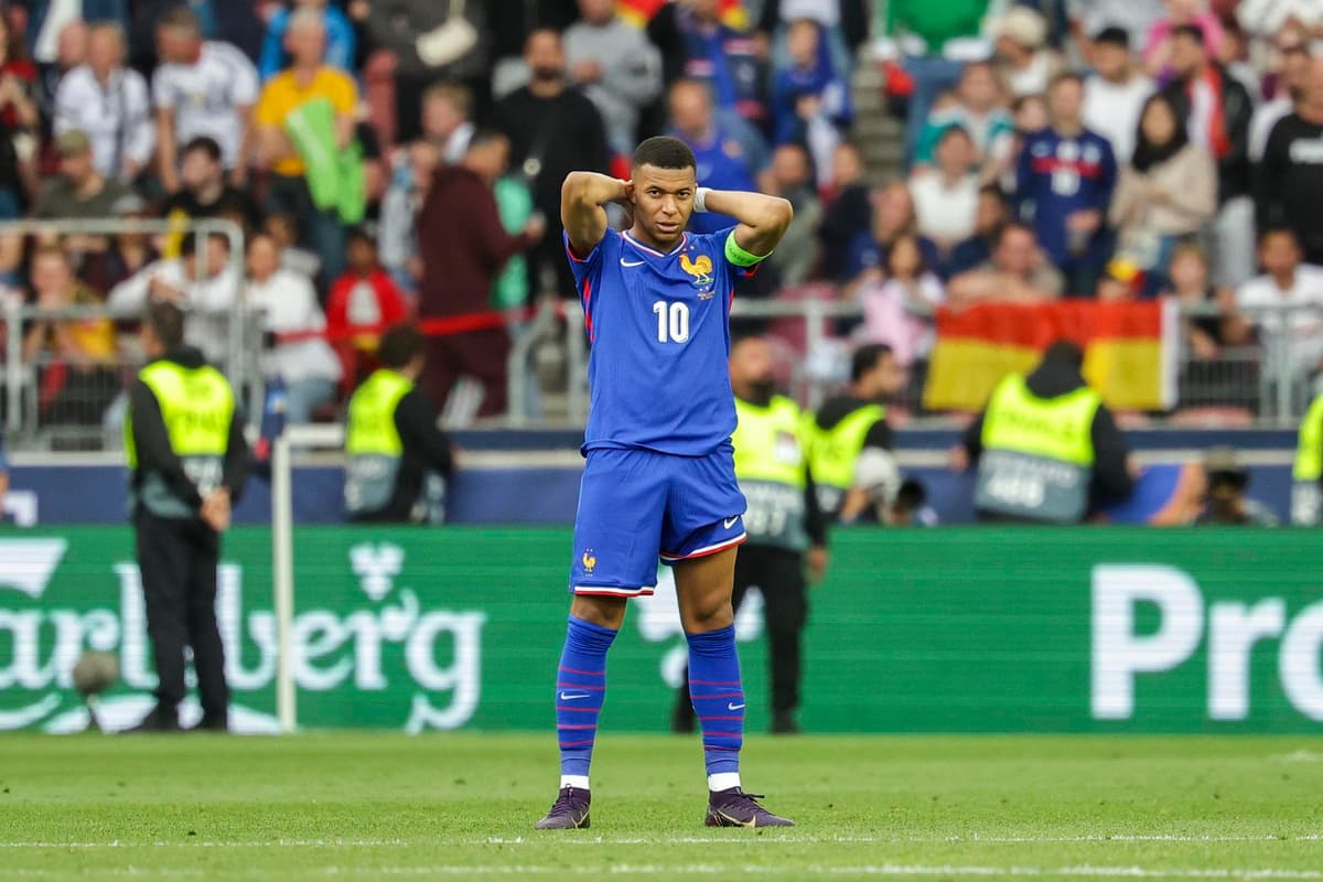 Mbappé alcanza los 50 goles con Francia y amenaza a Henry y Giroud