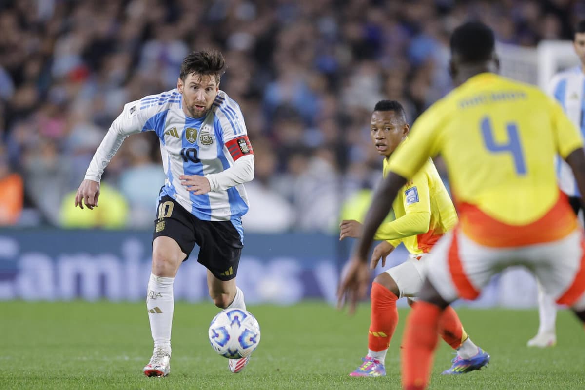 El argentino Messi se despide de su público, Venezuela precisa puntuar