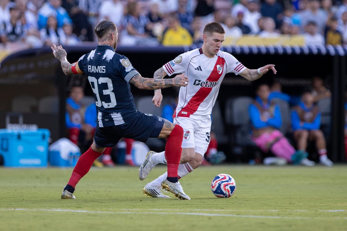 El argentino Mastantuono se despide de River