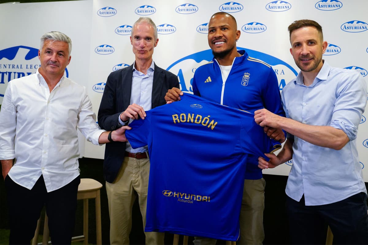 El venezolano Salomón Rondón da la victoria al Oviedo
