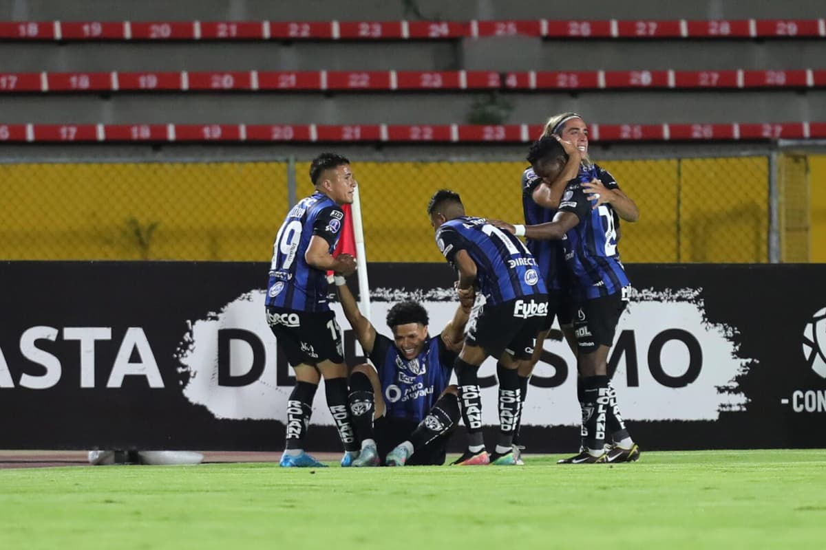 El Independiente del Valle ficha al defensa uruguayo Juan Viacava