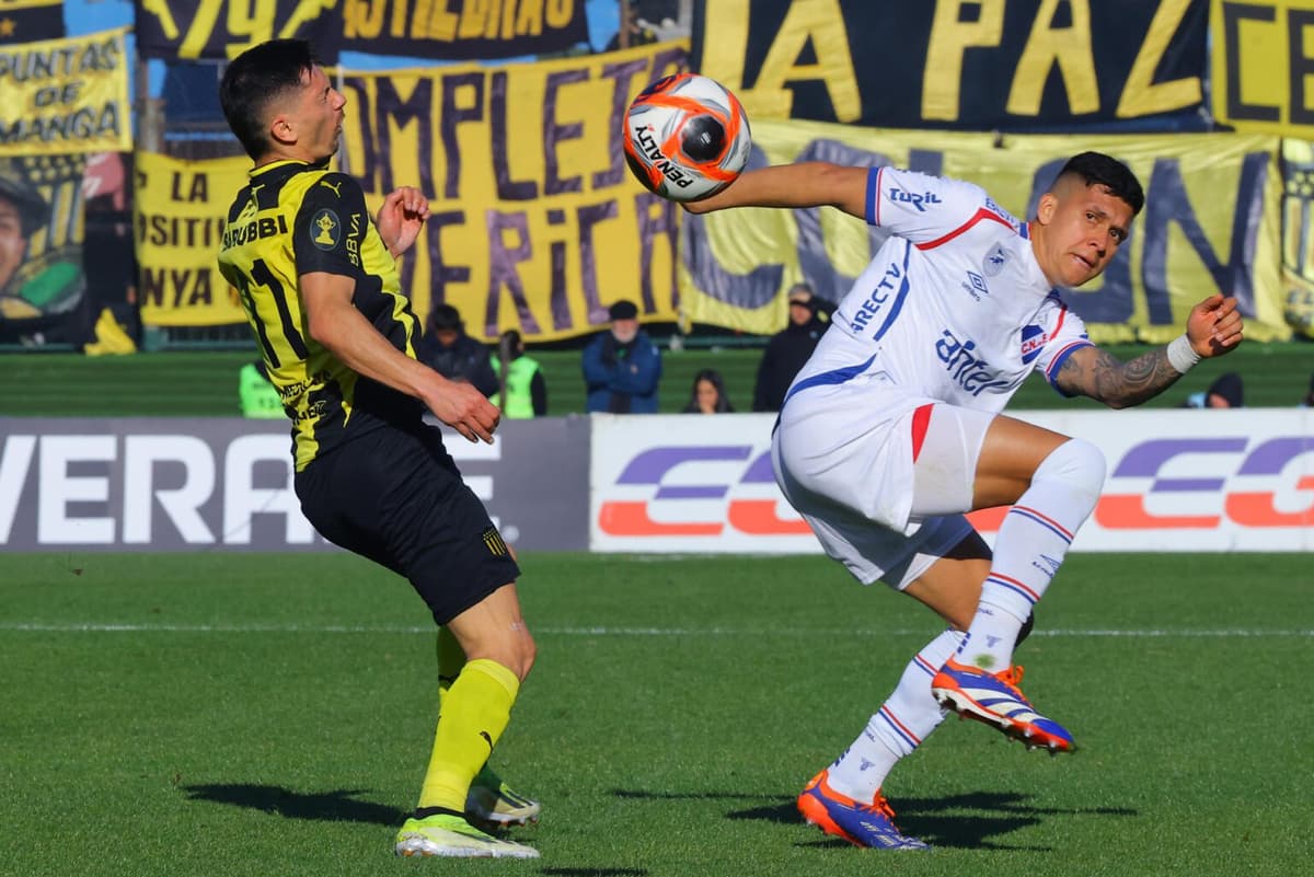 Peñarol, del chileno Cortés avanza a los cuartos de la Copa Uruguay