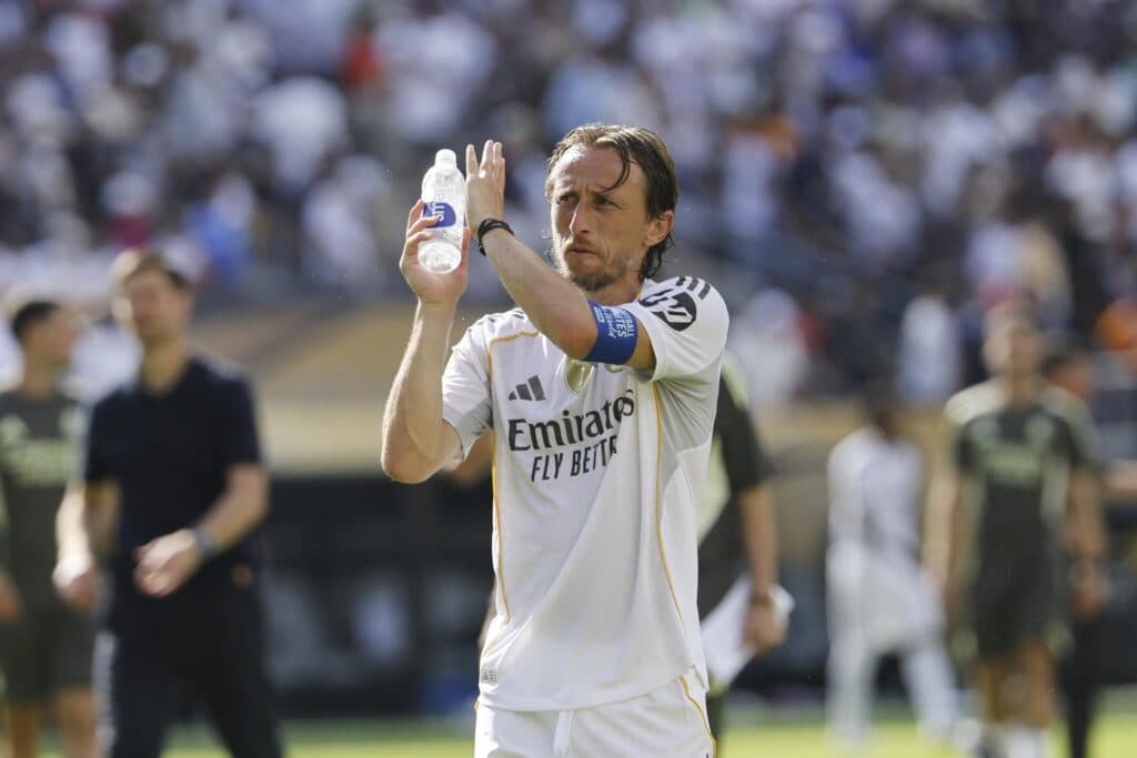 Luka Modrić y el español Lucas Vázquez se despiden del Real Madrid con una dolorosa derrota ante PSG