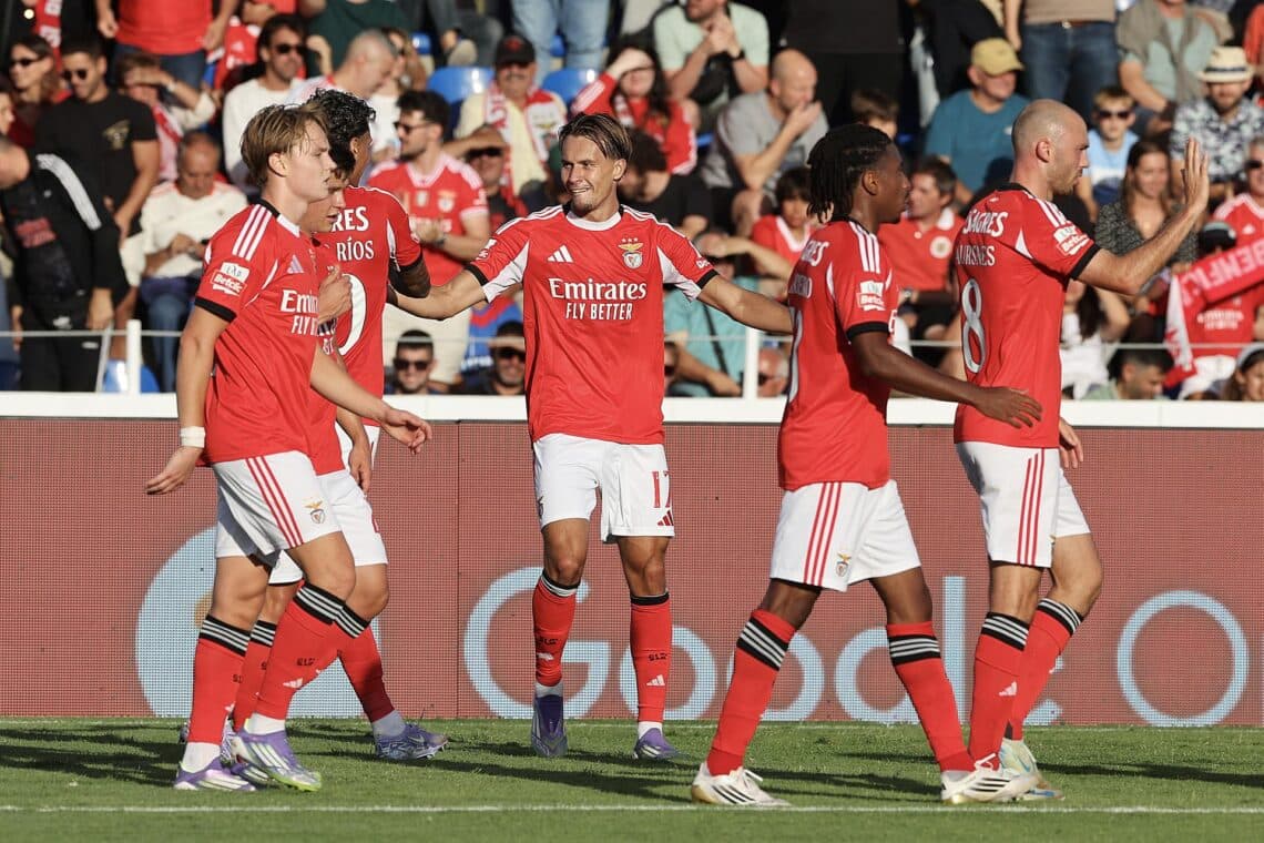 Benfica se impone con el colombiano Rios en cancha
