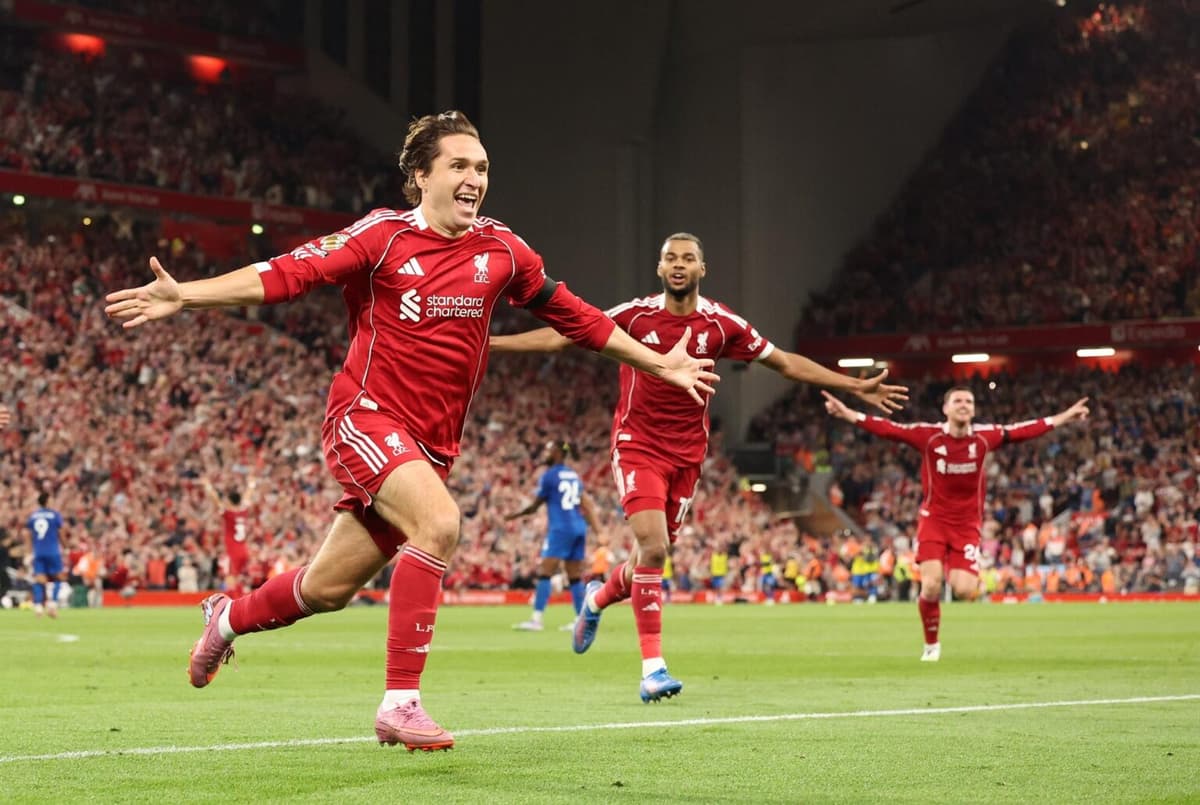 Liverpool, con el argentino Mac Allister golea en el debut