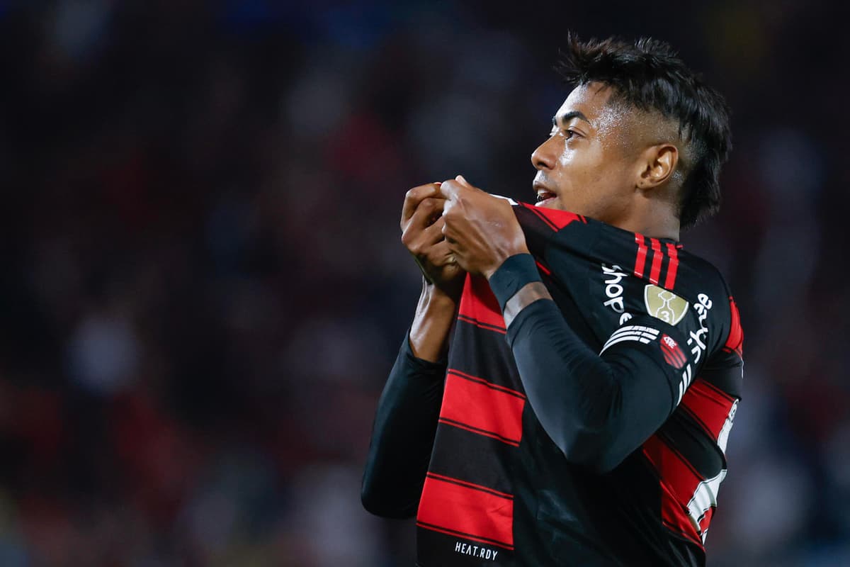 Flamengo y Palmeiras pelean por el título; el brasileño Neymar juega por la salvación