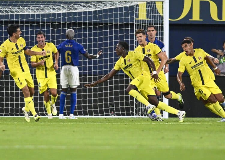 Villarreal amarga la vuelta del venezolano Rondon a LaLiga