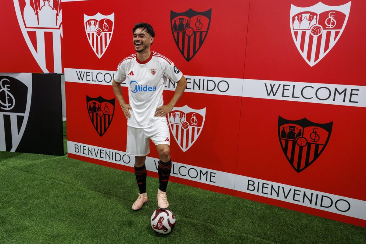 El lateral chileno Gabriel Suazo, inscrito en la LaLiga