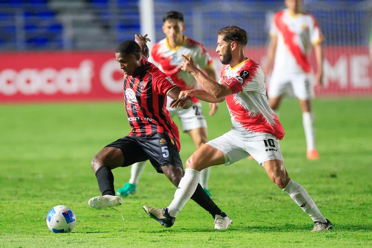 La Liga de El Salvador define este fin de semana a sus cuatro semifinalistas