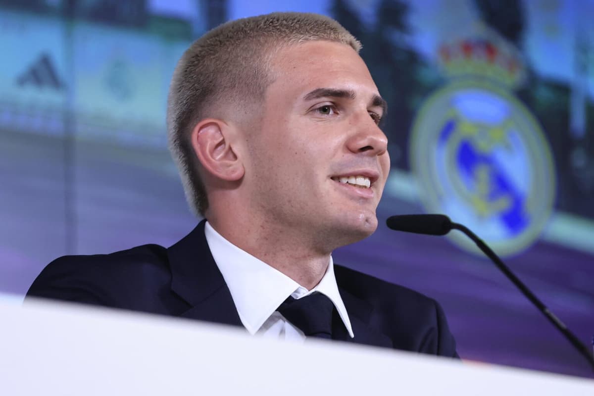 El argentino Mastantuono se entrena por primera vez como jugador del Real Madrid