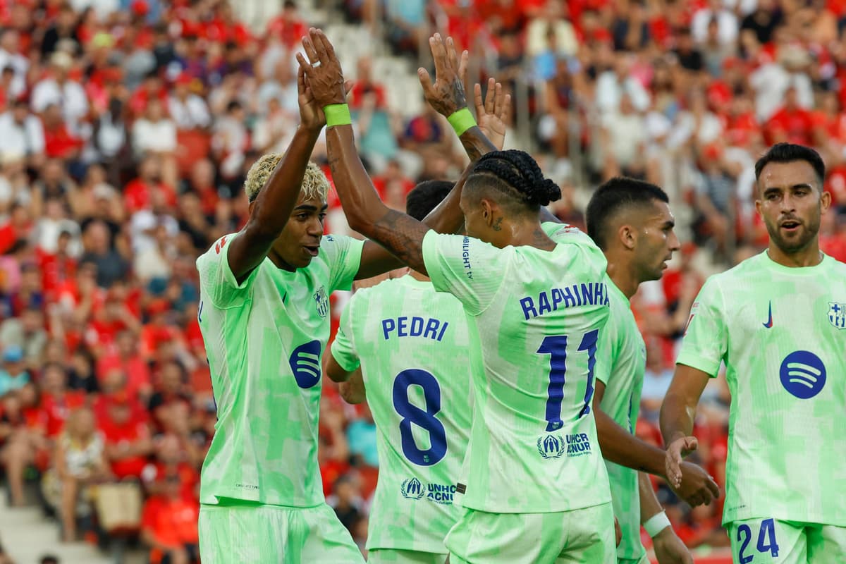 Con gol del brasileño Raphinha, Barcelona arranca sin sobresaltos